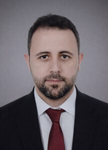 Ekibimiz 3 uzman hukuk avukat omer senel